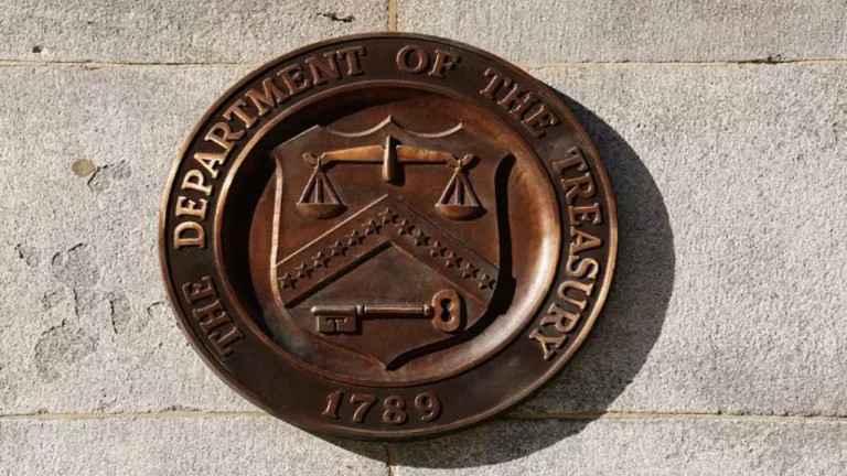 ২০২৪ আর্থিক বছরে যুক্তরাষ্ট্রের বাজেট ঘাটতি ১.৮ ট্রিলিয়ন