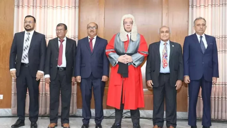 শপথ নিলেন পিএসসির চেয়ারম্যানসহ চার সদস্য