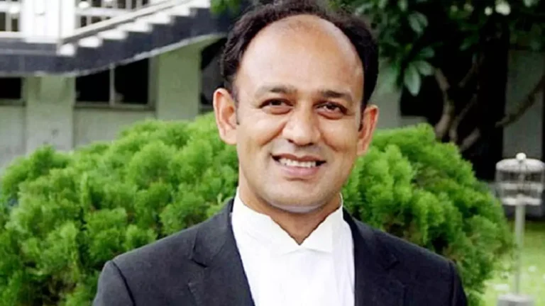 মধ্যরাতে গ্রেফতার ব্যারিস্টার সুমন