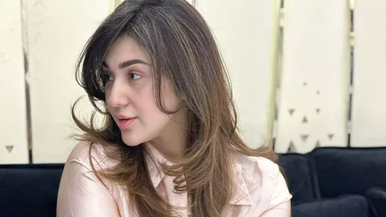 নতুন লুকে হাজির অপু বিশ্বাস