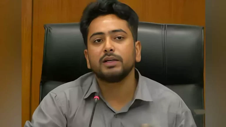 শেখ মুজিবুর রহমান অবশ্যই জাতির জনক না: উপদেষ্টা নাহিদ