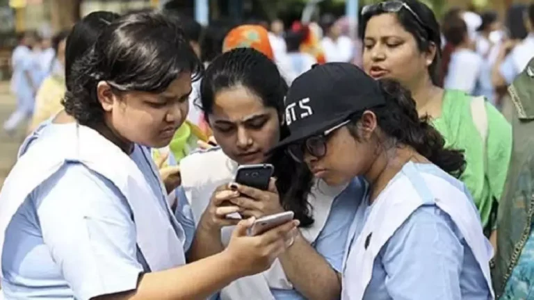 এইচএসসি ও সমমানে পাসের হার ৭৭.৭৮ শতাংশ