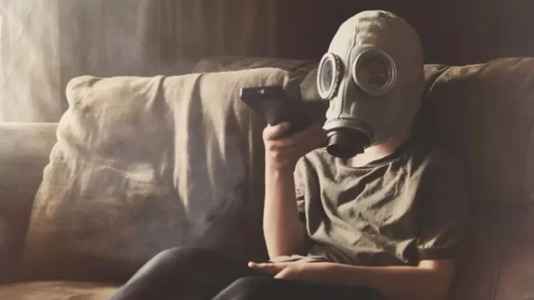 ঘরের বায়ুদূষণের কারণ এবং প্রতিকার