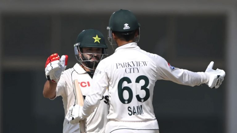 ভারত ও পাকিস্তানের ম্যাচসহ টিভিতে আজকের খেলা