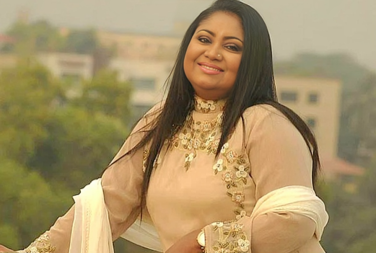 দেশে ফিরলেন সংগীতশিল্পী বেবী নাজনীন, রাজনীতিতে সক্রিয় থাকার ঘোষণা