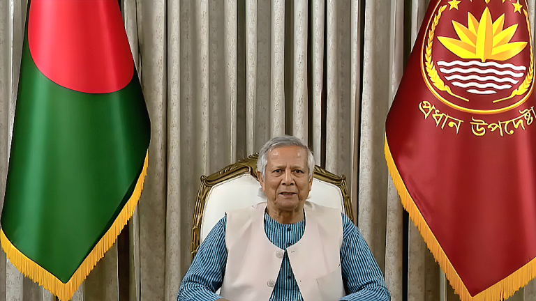 বিশ্বব্যাপী ষড়যন্ত্রের মুখে অন্তর্বর্তী সরকার: প্রধান উপদেষ্টা ড. মুহাম্মদ ইউনূসের জাতির উদ্দেশে ভাষণ