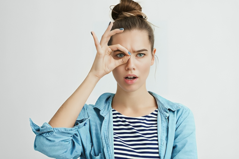 চোখ ঘষা থেকে বিরত থাকুন: চোখের সুস্থতা রক্ষার ৩ কারণ