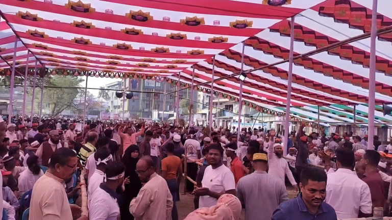 জাতীয় বিপ্লব ও সংহতি দিবসে পটুয়াখালীতে বিএনপির বিশাল জনসমাবেশ