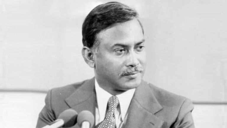 পাঠ্যপুস্তকে স্বাধীনতার ঘোষক হিসেবে জিয়াউর রহমানের নাম