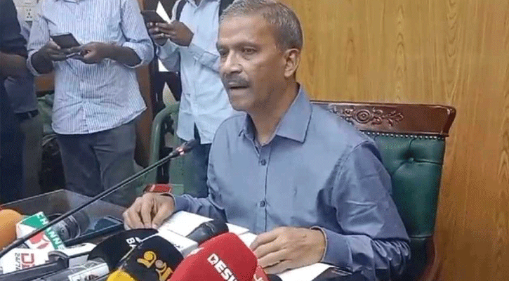 ঢালাও মামলায় সরকার বিব্রত: আইন উপদেষ্টা আসিফ নজরুল