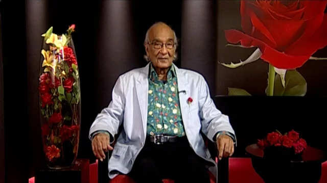 ৮ বছর পর ‘লাল গোলাপ’ নিয়ে ফিরছেন শফিক রেহমান