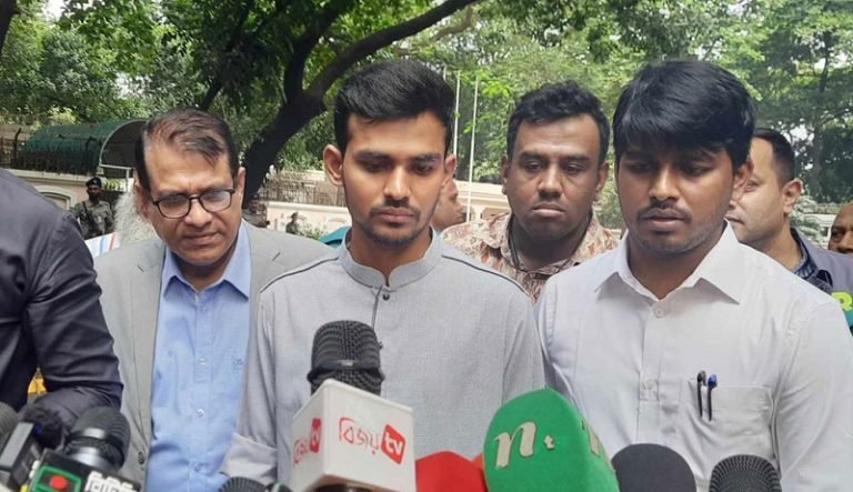 নারী ফুটবলারদের সমস্যার বিষয়ে আলোচনা হয়েছে: আসিফ মাহমুদ