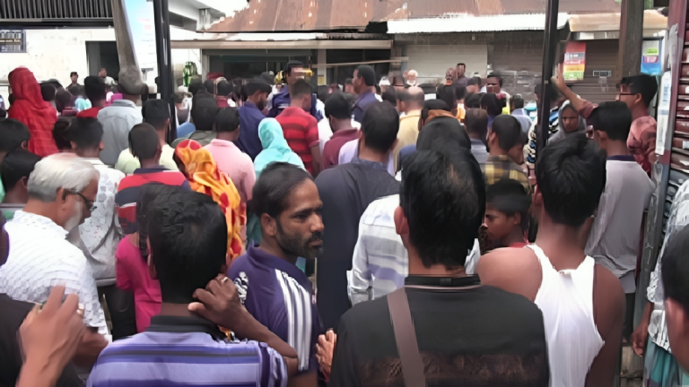 ঝালকাঠিতে ড্রেন থেকে উদ্ধার হলো শিশুর মরদেহ, তদন্তে পুলিশ