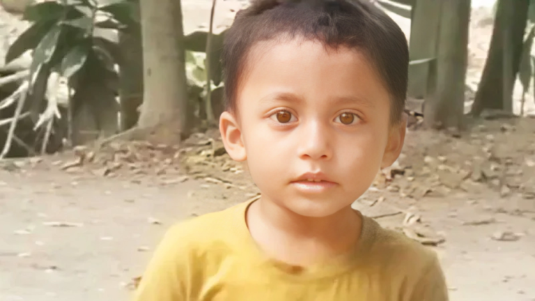 পুকুরে ভেসে উঠল ৪ বছরের শিশুর লাশ, মা-বাবার আহাজারি