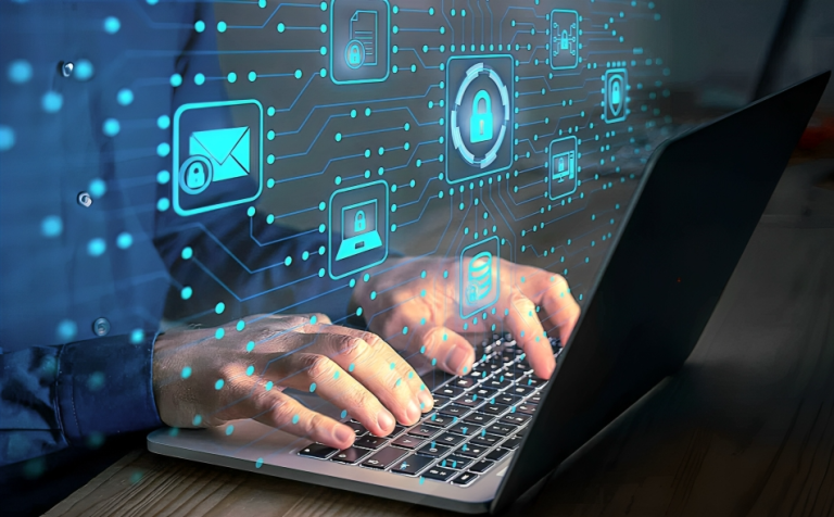 ডিজিটাল মাধ্যমে প্রতারণা: কিভাবে বুঝবেন ফোন হ্যাক হয়েছে?