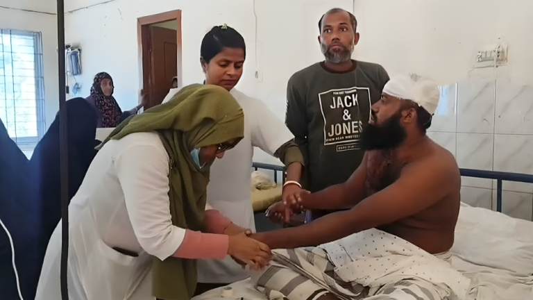 কলাপাড়ায় বাড়ির সীমানা নিয়ে সংঘর্ষে আহত ৬