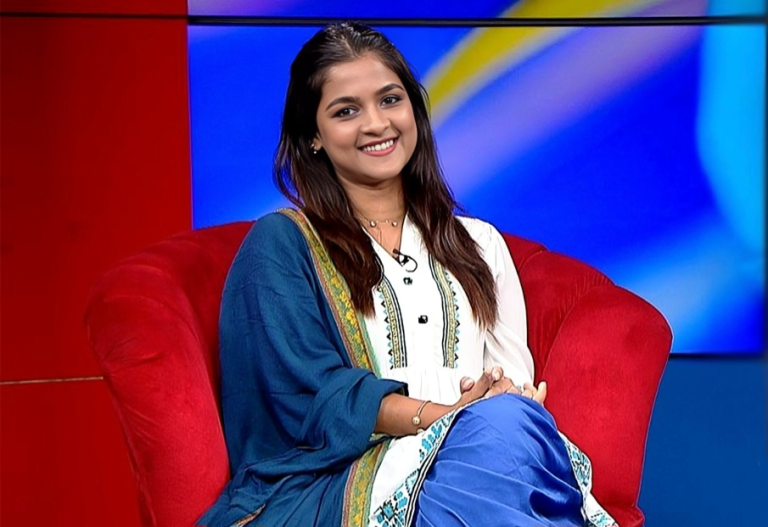 সাদিয়া আয়মানের রাজনীতি নিয়ে মন্তব্য