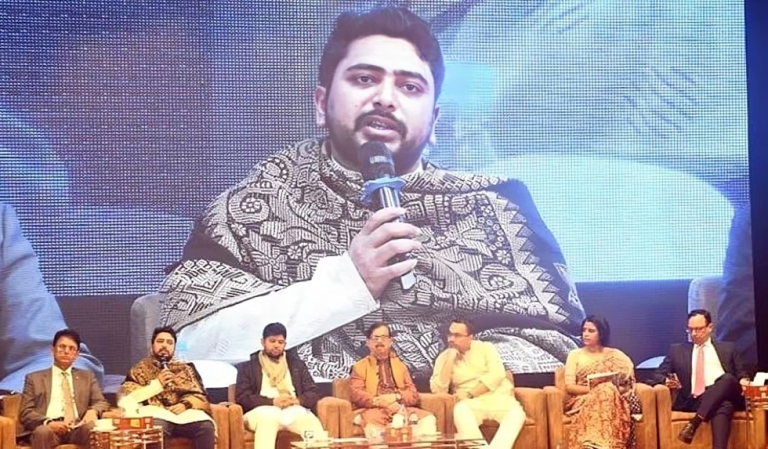 চাকরির নিয়ম লঙ্ঘনকারী আমলাদের বিরুদ্ধে কঠোর ব্যবস্থা নেওয়া হবে: নাহিদ ইসলাম