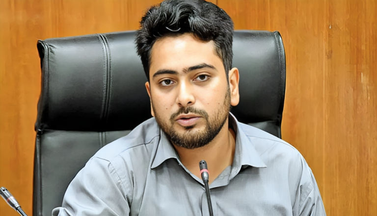 ‘আন্দোলন-আন্দোলন খেলার জন্য এত মানুষ জীবন দেয়নি’: তথ্য উপদেষ্টা মো. নাহিদ ইসলাম