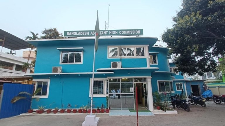 কলকাতা-আগরতলা মিশনের প্রধানদের ঢাকায় ফেরানোর সিদ্ধান্ত