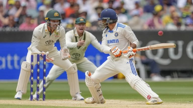 টিভিতে  খেলা দেখবেন আজ