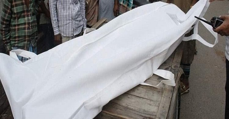 বরিশালে থেমে থাকা ট্রাকে মোটরসাইকেলের ধাক্কা, বিশ্ববিদ্যালয় শিক্ষক নিহত