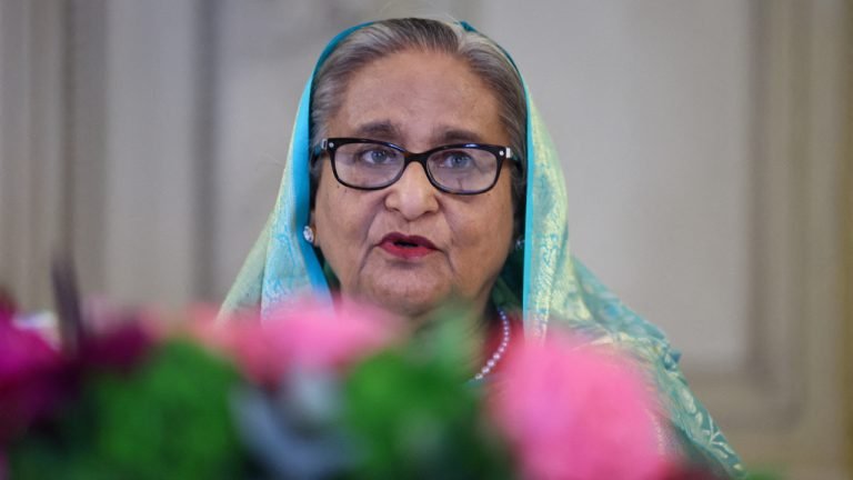 শেখ হাসিনার বক্তব্য প্রচারে নিষেধাজ্ঞা চেয়ে ট্রাইব্যুনালে আবেদন