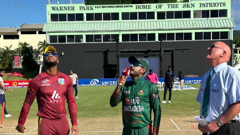 টস হেরে ব্যাটিংয়ে বাংলাদেশ, একাদশে এক পরিবর্তন