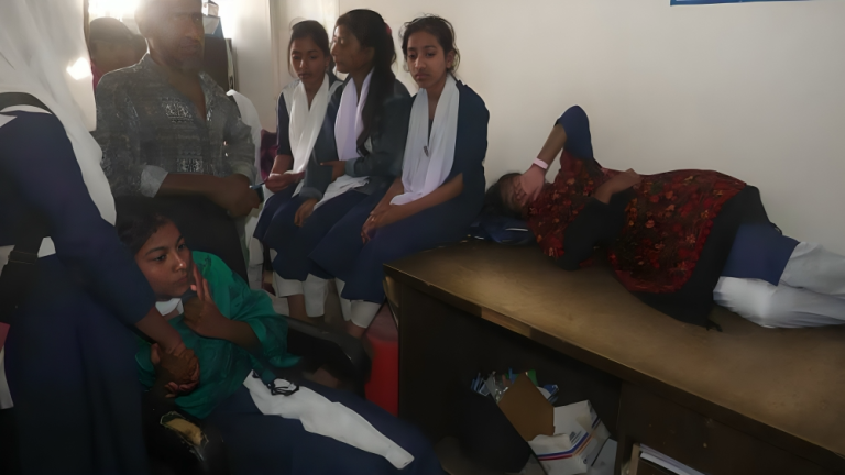 ঝালকাঠিতে ৭ শিক্ষার্থীকে পিটিয়ে হামলার শিকার প্রধান শিক্ষক