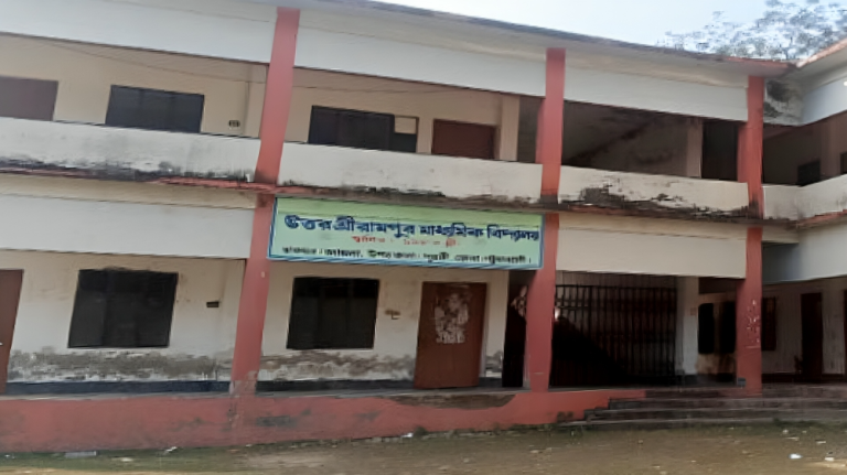 দুমকিতে আবার চালু হলো ভোকেশনাল শাখা