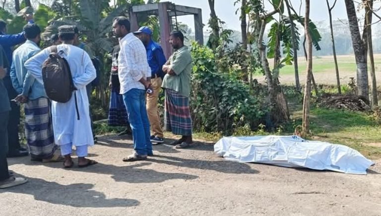 বাউফলের হোগলা খালে ভাসমান মরদেহ উদ্ধার