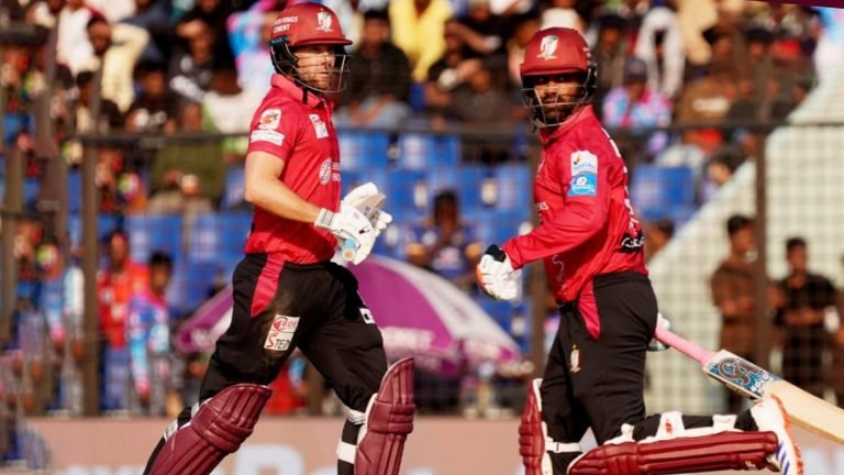 বিপিএলে বরিশালের দর্শক সংখ্যায় চমক, মালান-রিপনদের দাপট