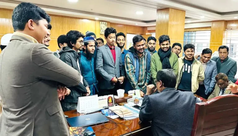 বরিশাল শিক্ষা বোর্ডে যোগদানে বাধা, ফাতেমা হেরেনের বিষয়ে সিদ্ধান্ত নেবে মন্ত্রণালয়