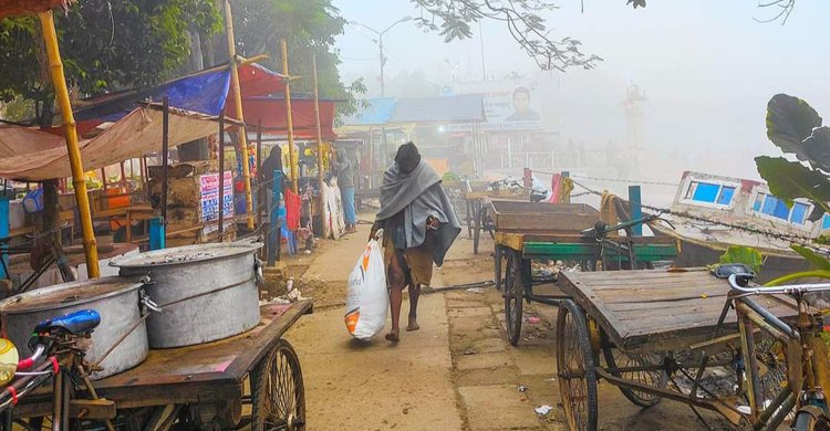  শীতে বিপর্যস্ত বরিশালের জনজীবন