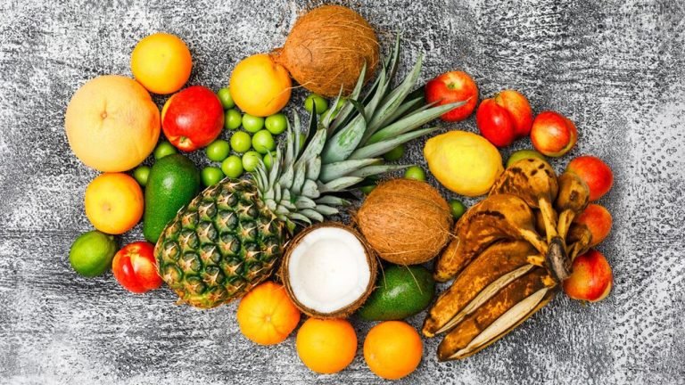 ফাইবার সমৃদ্ধ ফল: স্বাস্থ্যকর হজম এবং ভালো ওজন বজায় রাখার জন্য