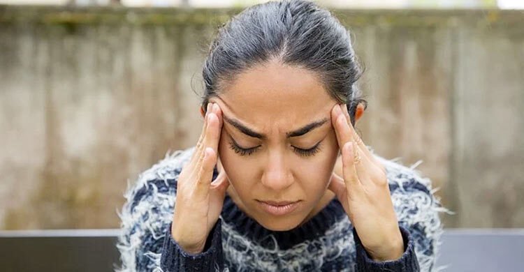 শীতে মাথাব্যথার কারণ ও প্রতিকার