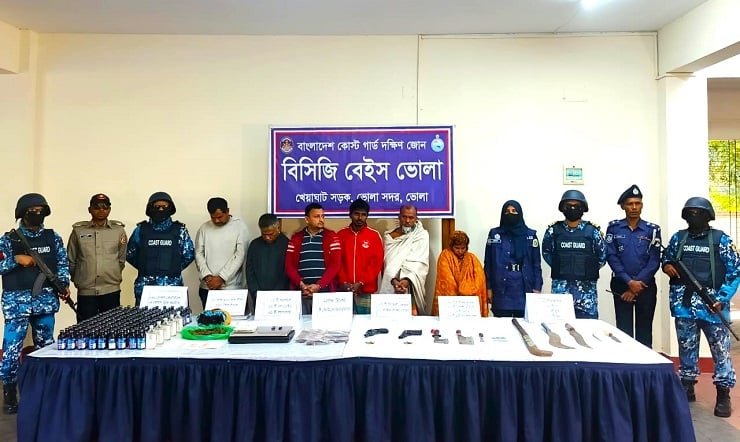 ভোলায় অস্ত্র ও মাদকসহ ৬ কারবারি আটক