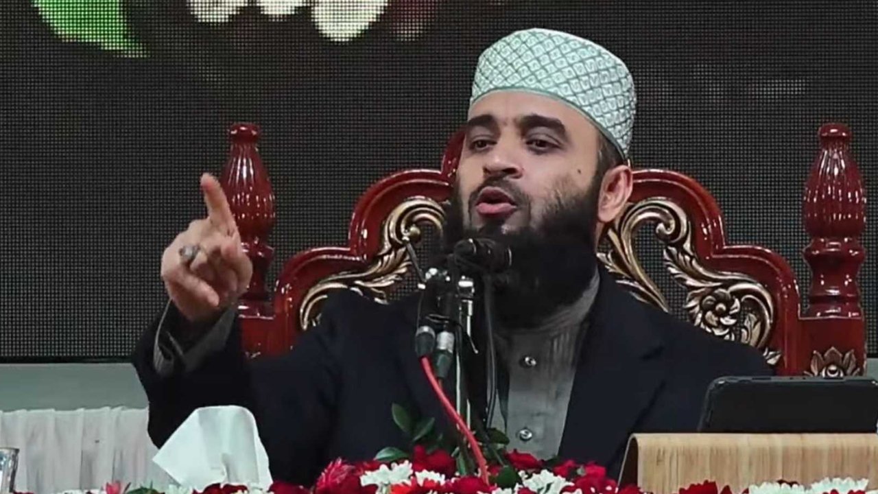 পটুয়াখালীতে তাফসিরুল কুরআন মাহফিলে আসছেন ড. মিজানুর রহমান আজহারী