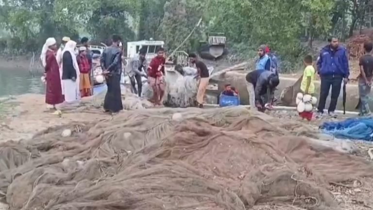 রাঙ্গাবালীতে দুই লাখ মিটার কারেন্ট জাল পুড়িয়ে ধ্বংস