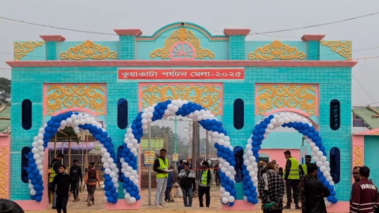 কুয়াকাটায় প্রথমবারের মতো মাসব্যাপী পর্যটন মেলা শুরু