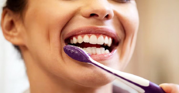 দাঁতের সঠিক যত্নে বিশেষজ্ঞ পরামর্শ