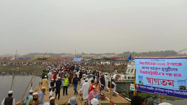 কানায় কানায় পূর্ণ টঙ্গীর ইজতেমা ময়দান, লাখ লাখ মুসল্লির জমায়েত