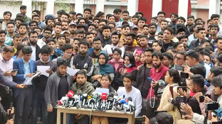 দাবী পূরণের আশ্বাসে সাত কলেজের আন্দোলন প্রত্যাহার