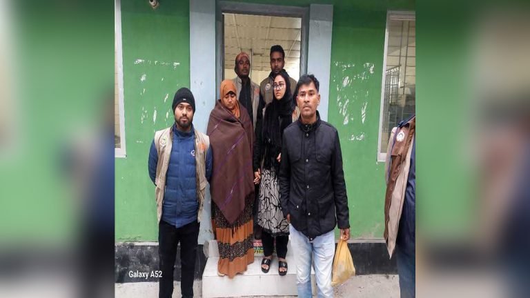 খেলনা গাড়িতে ১০ হাজার পিস ইয়াবা, নারী মাদক পাচারকারী আটক