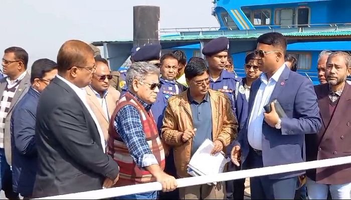 ভোলায় আধুনিক লঞ্চঘাট নির্মাণে উদ্যোগ, ফেরি সার্ভিস চালুর আশ্বাস