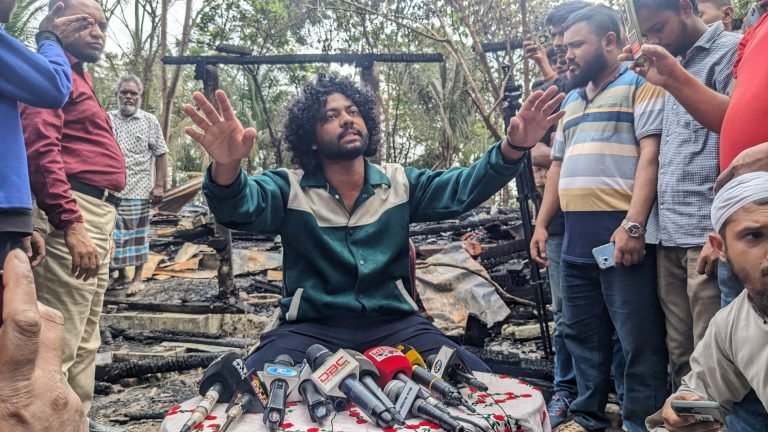 নুরুজ্জামান কাফির ঘরে আগুন, দায়ীদের গ্রেপ্তারের আল্টিমেটাম