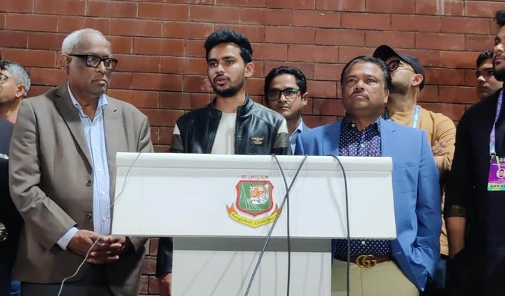 বিপিএলে বকেয়া পারিশ্রমিক নিয়ে তীব্র অসন্তোষ : যুব ও ক্রীড়া উপদেষ্টা