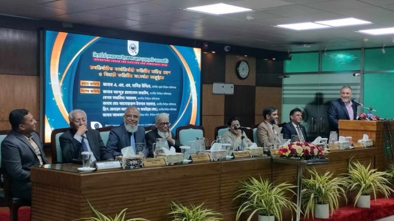 ১৭ লাখ মৃত ভোটার কবর থেকে ভোট দিয়েছে : সিইসি