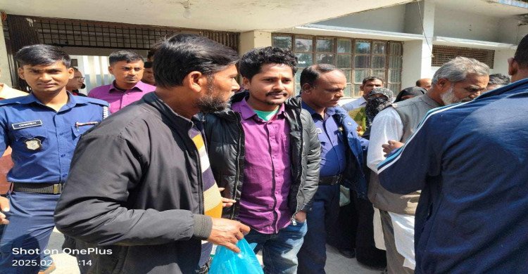 দুমকীতে বিএনপি অফিস ভাঙচুরে ৩ আওয়ামী লীগ নেতাকর্মী আটক