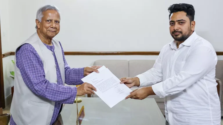 পদত্যাগপত্রে নাহিদ ইসলামের ভাষণ: দেশ ও জাতির স্বার্থে পদত্যাগের ঘোষণা